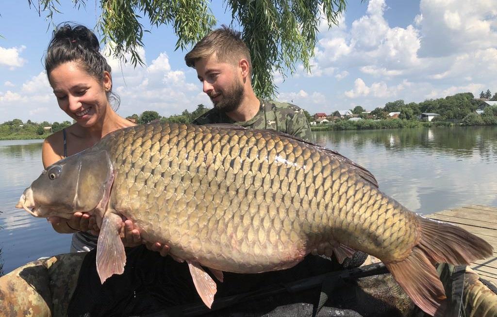 Cel mai mare crap capturat pana acum. Recordul Romaniei intr-un concurs de pescuit.